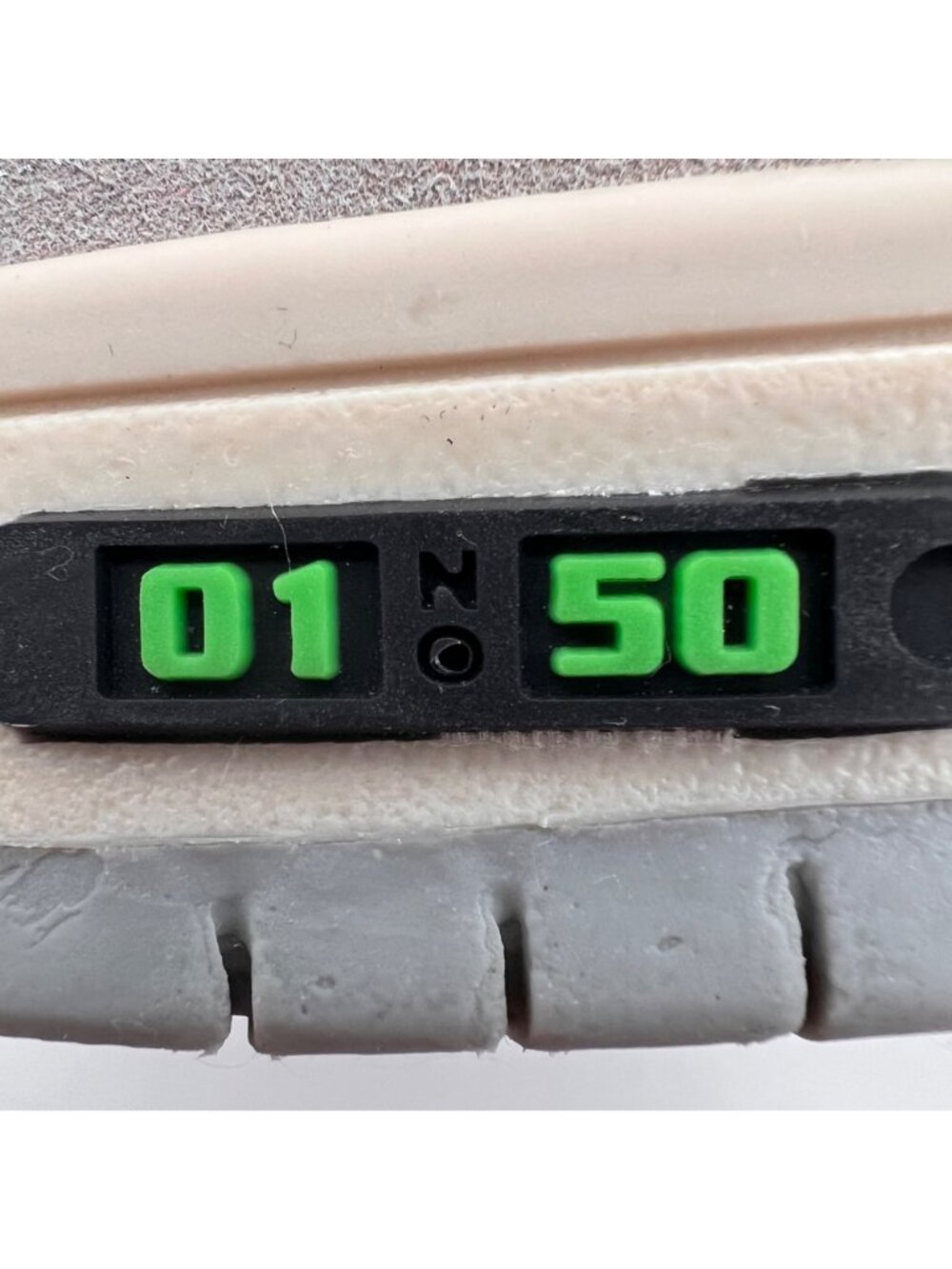 Nike SB Dunk Low Off-White Lot 01 of 50 Sneakers Size 9 Gray Suede White Leather - Picture 13 of 16